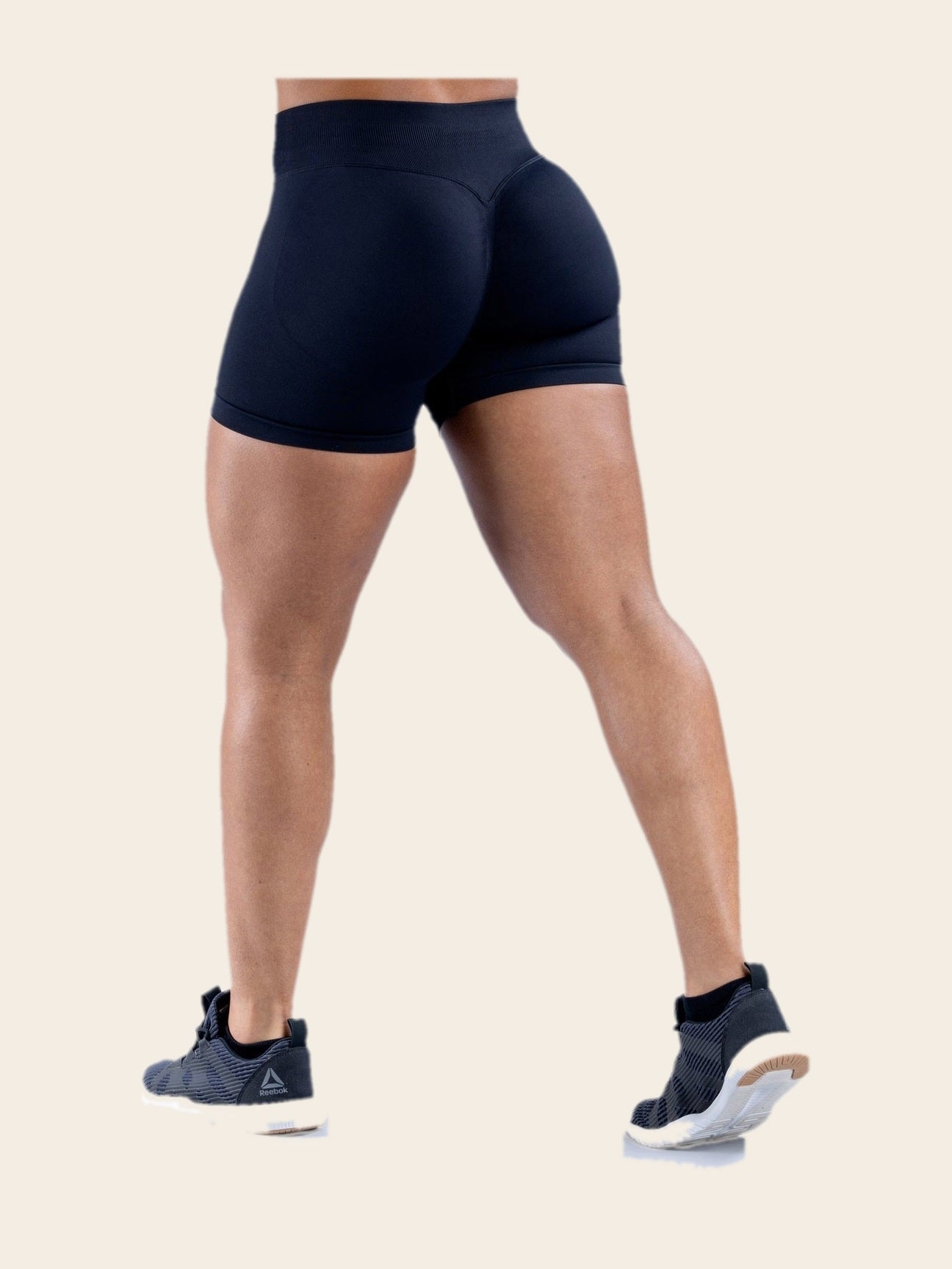Calla Shorts — Black