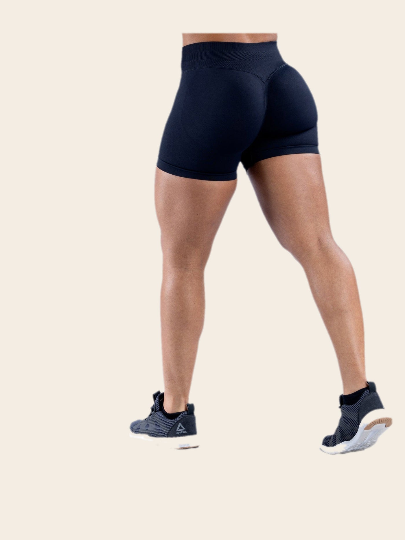 Calla Shorts — Black