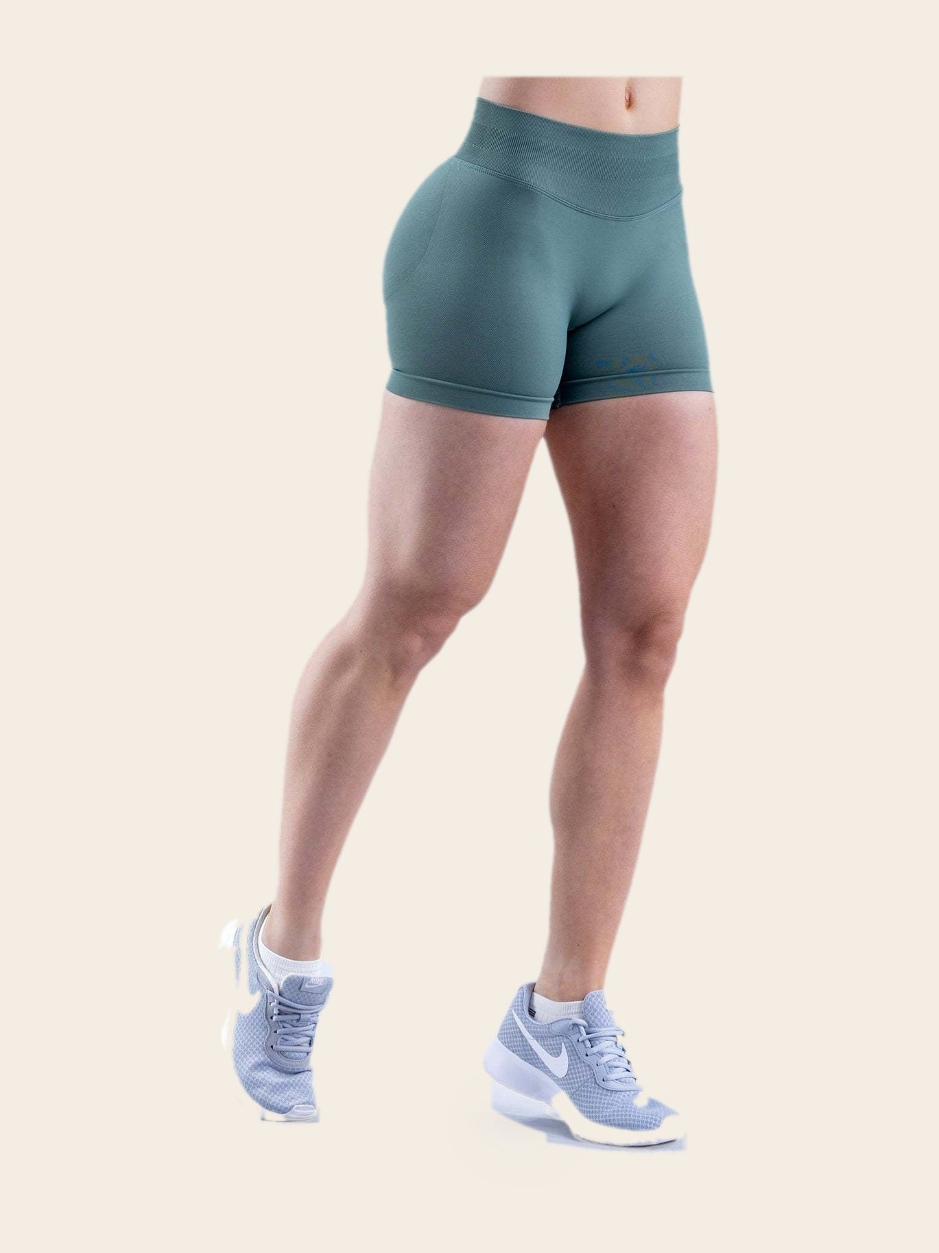 Calla Shorts — Palm Green