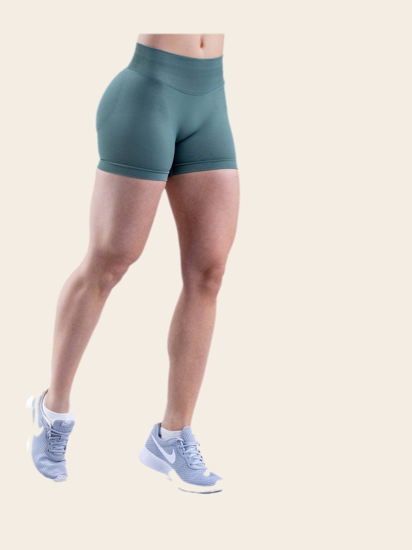 Calla Shorts — Palm Green